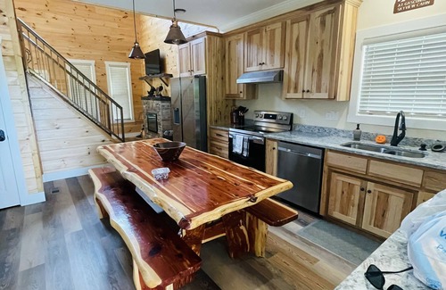 Richland Cabin | Gasconade Skyview Cabins. Sleep 9 people. 21 miles from Fort Leonard Wood