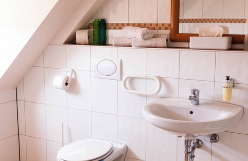 Herxheim am Berg Hotel | Gasthaus Honigsack