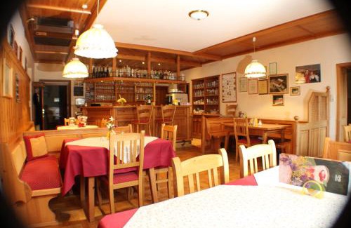 Furth an der Triesting House | Gasthof zur Bruthenne