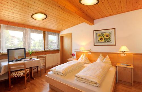 Naz House | Gasthof Anich