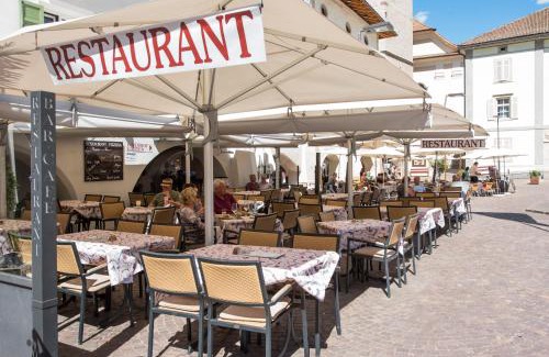 Caldaro Sulla Strada del Vino Hotel | Gasthof Mondschein