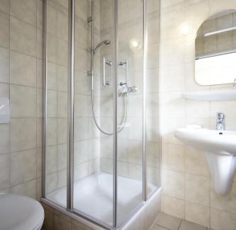 Munchen District Hotel | Gasthof Neuwirt Unterföhring