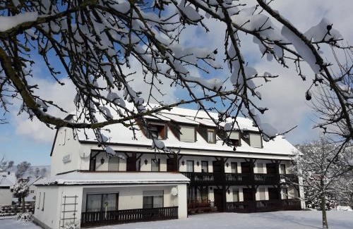 Obernzenn Hotel | Gasthof Pension Grüne Au