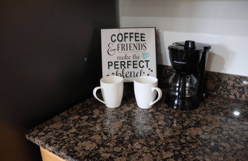 Bonita Springs Condo | Gated community, heart of Bonita, 2 bed/2 bath condo with attached garage