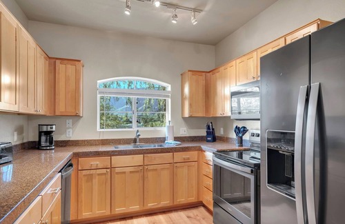 Tucson Condo | Gated Condo Long Stay in the Heart of Ventana Canyon!