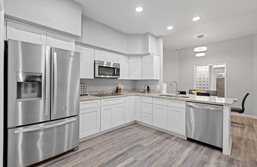 North Mountain House | Gated Luxury Mountainside Villa - 15 minutes from Scottsdale or DT Phoenix