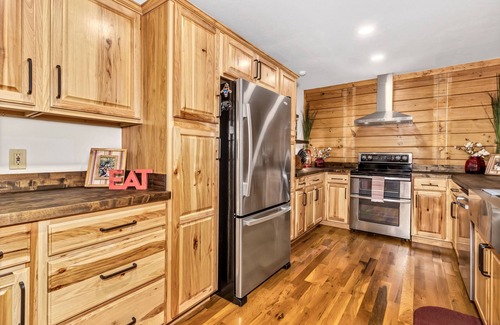 Old Fort Cabin | Gateway Getaway with Mountain Views and Fireplace