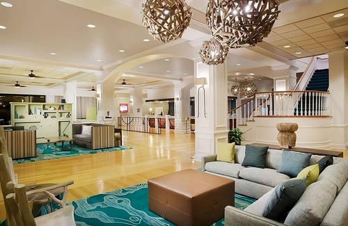 Lake Buena Vista Hotel | Gateway to Disney Magic: 2 Family Units with Pool Access!Shuttle to Disney-World