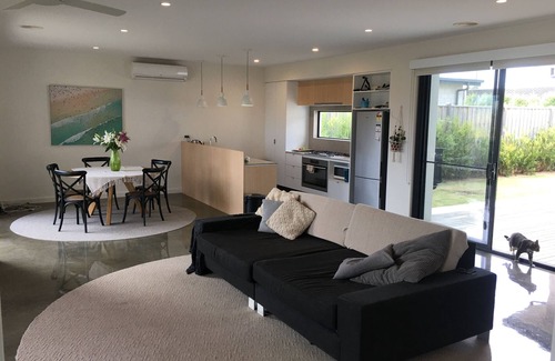 Torquay House | Gateway To The Great Ocean Road.