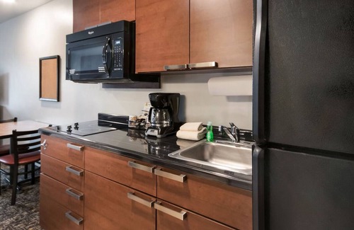 St. George House | Gateway to Zion – Modern Stay in St. George w/Kitchen