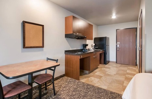 St. George House | Gateway to Zion – Modern Stay in St. George w/Kitchen
