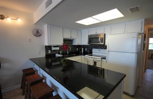 Fort Myers Beach Condo | Gateway Villas #298 - Beachfront condo