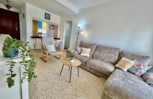 Valdelagrana Apartment | GATU VALDEPLAYA 1ª linea playa piscina parking 3 dormit 2 baños, " Preferente mayores de 21 años y familias "