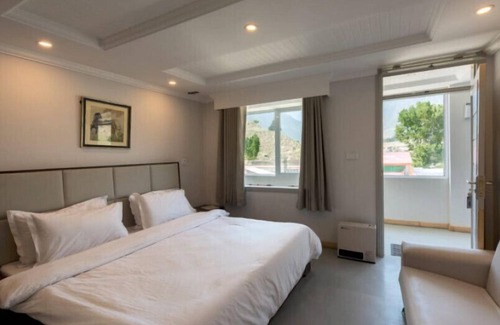 Kalam Hotel | Gawalmandi Serenity Hotel