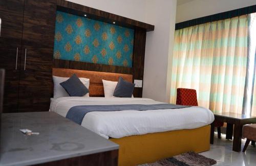 Shavri Colony Hotel | Gazebo By Vedic Vista