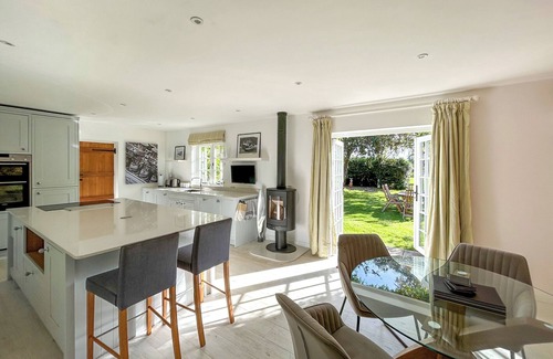 Tangmere Cottage | Stay here for the perfect blend of comfort and charm.