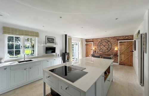 Tangmere Cottage | Stay here for the perfect blend of comfort and charm.