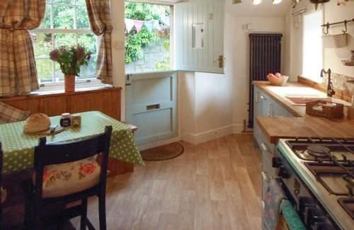 Wadsworth Cottage | 3 bedroom accommodation in Hebden Bridge Birkenhead Cottage