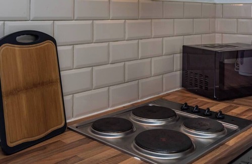 Neath Apartment | Fully Equipped Kitchen, Double room