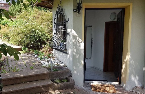 Schwarzenbach an der Saale Apartment | Gemütliche Ferienwohnung mit Terrasse und Fußbodenheizung