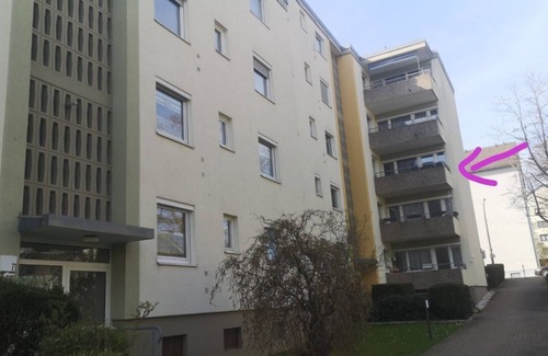 Niederwerrn Apartment | Gemütliche Ferienwohnung für bis zu 6 Personen mit Balkon