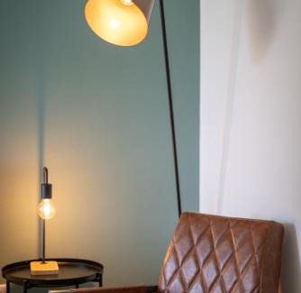 Niederzwehren Apartment | Gemütliche Wohnung - 7 Betten - Balkon - Waschtrockner - Smart TV