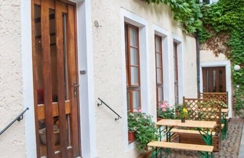 City Centre Regensburg Apartment | Gemütliches 54qm Apartement, mit Terrasse, kostenfreies WLAN