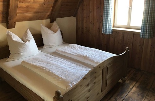 Litzendorf Apartment | Gemütliches Apartment mit Kaminofen und Galerie