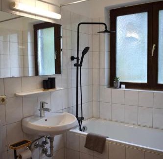 Bad Goisern Apartment | Gemütliches Apartment mit Balkon nähe Hallstatt