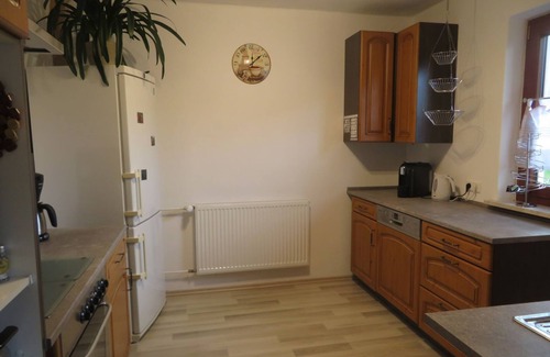 Hohenberg a.d.Eger Apartment | Gemütliches Ferienhaus mit Balkon und Garten