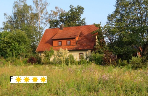 Hohenberg a.d.Eger Apartment | Gemütliches Ferienhaus mit Balkon und Garten