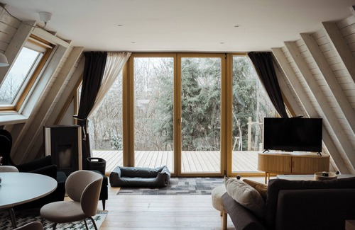 Losheim am See House | Gemütliches Haus mit Sauna Direkt am Berühmten Felsenweg. Haustierfreundlich!