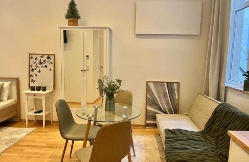 Stuwerviertel Apartment | Gemütliches Studio Apartment