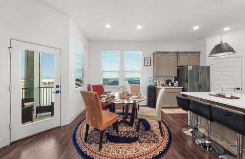 Rowlett Condo | Gem by the Lake