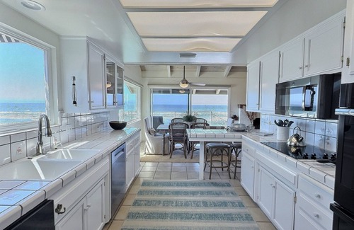 Cayucos House | Gem Of The Sea – A Cayucos Home with Stunning Views & Private Beach Access!