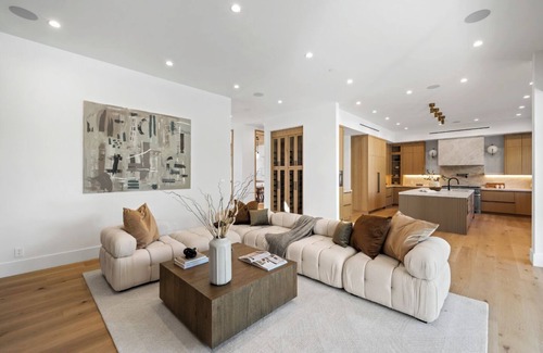 Encino Villa | Genesta Villa - A Contemporary Modern Villa w/Pool, Spa & Theater