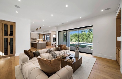 Encino Villa | Genesta Villa - A Contemporary Modern Villa w/Pool, Spa & Theater