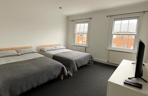 East Acton Villa | Genevra