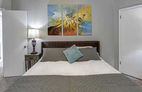 West Siloam Springs House | Geodesic dome within minutes of hiking, kayaking, JBU, casino and Siloam Springs