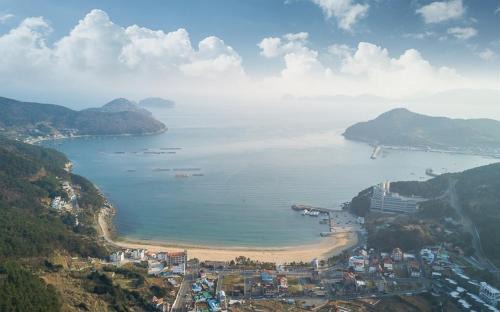 Irun-myeon House | Geojae marine boy pension