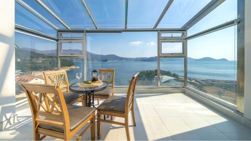 Irun-myeon House | Geoje Badageurigo Pension