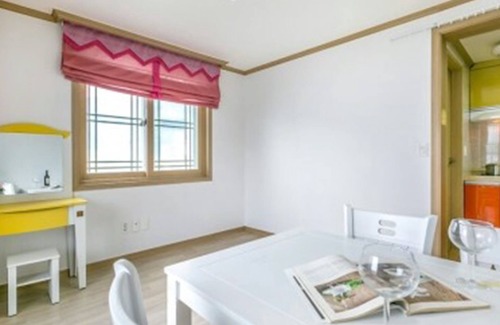 Irun-myeon Condo | Geoje Beach Maru Pension