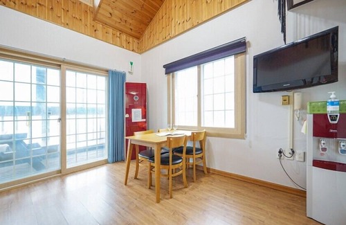 Irun-myeon Apartment | Geoje Cheongsol Pension