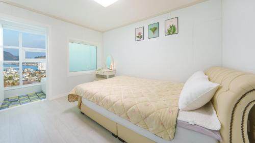 Irun-myeon House | Geoje Forest-Morning Spa Pension