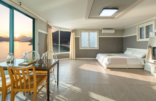 Irun-myeon House | Geoje Sunbeachoceanview Dog Pension