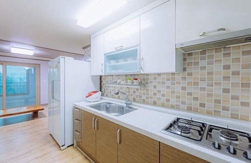 Geoje House | Geoje Swim Pension