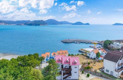 Irun-myeon House | Geojedo Harmony Spa & Pet Pension