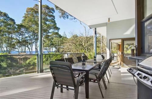 Lilli Pilli House | George Bass Drive A Well Kept Secret