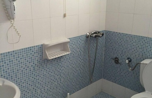 Kariotai Hotel | George House Apartments & Villa