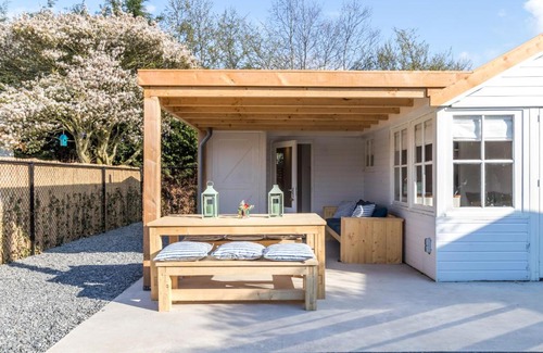 Renesse Ski Chalet | George's Lodges Renesse